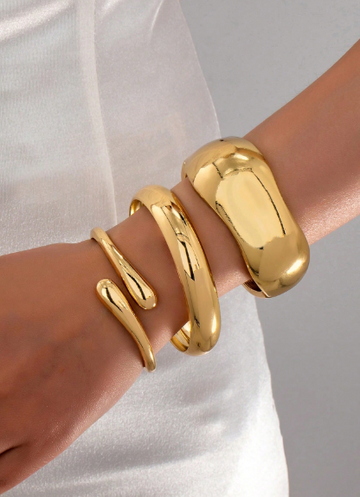 Teardrop Shaped Metal Bangle
